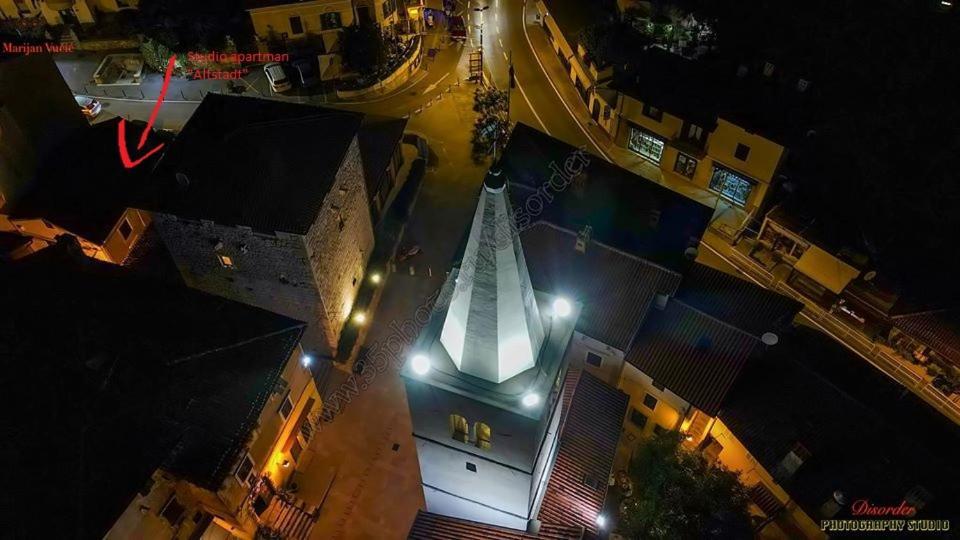Altstadt Laurana Esterno foto